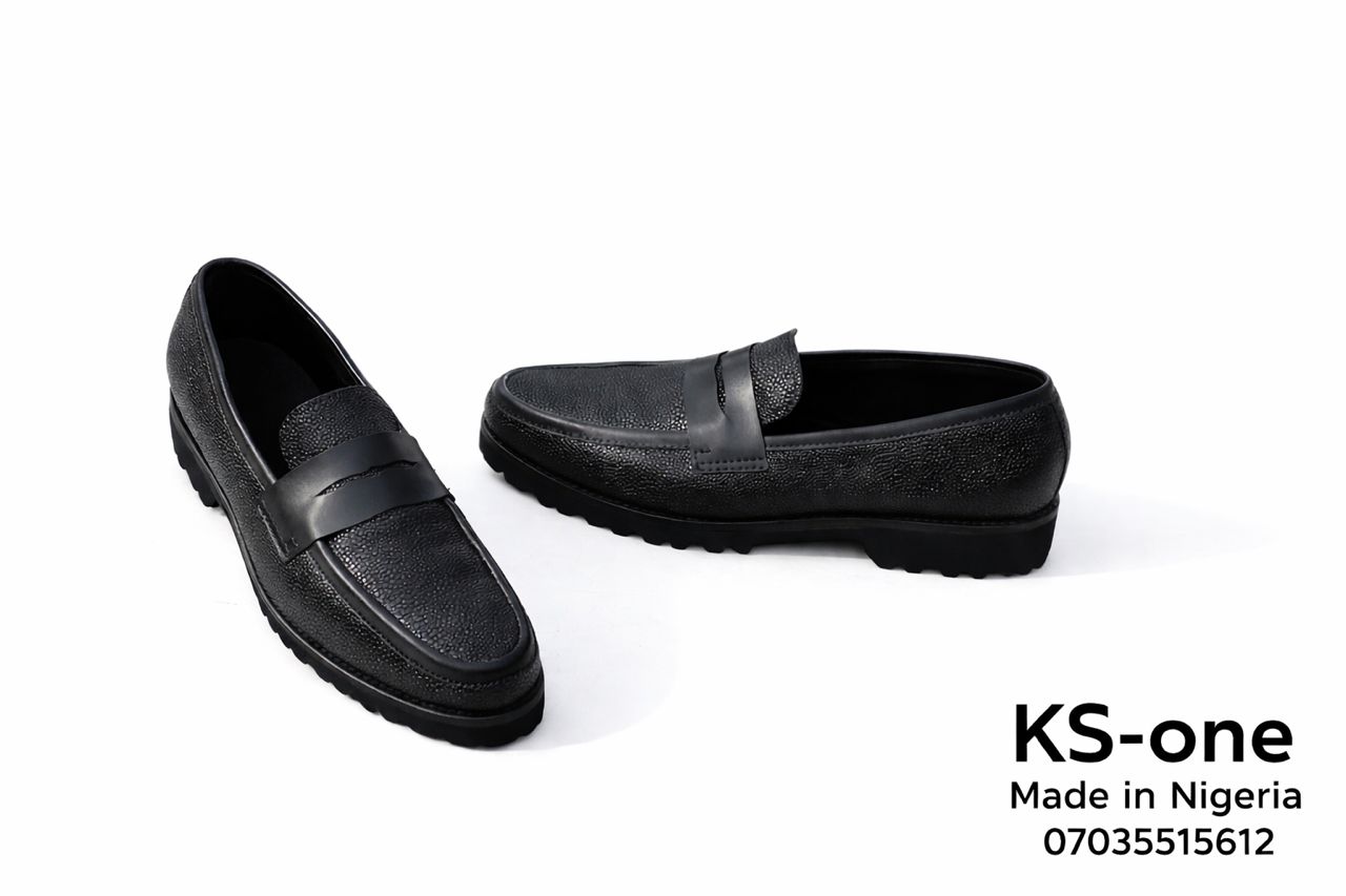 Black Textured Loafer